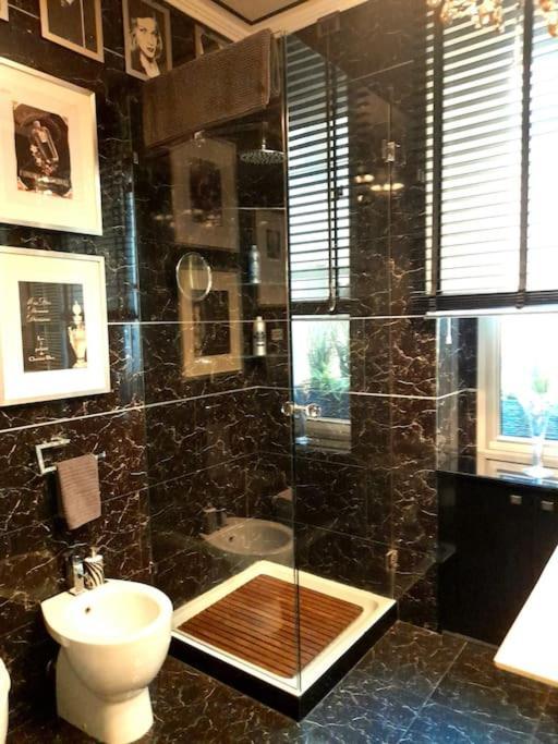 Dimora Vespri Apartment Milan Luaran gambar